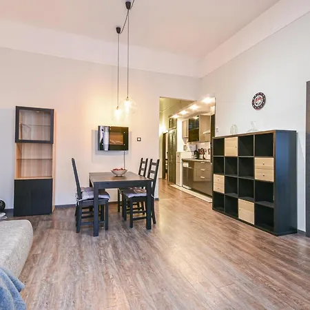 Opera Elegance Andrassy Apartment