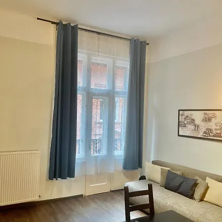 Opera Elegance Andrassy Apartament *